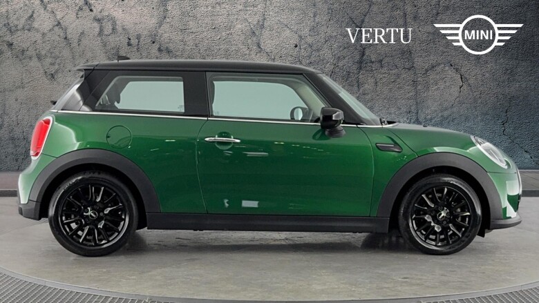 MINI Hatchback 1.5 Cooper Classic 3dr Auto [Comfort/Nav Pack] Petrol Hatchback